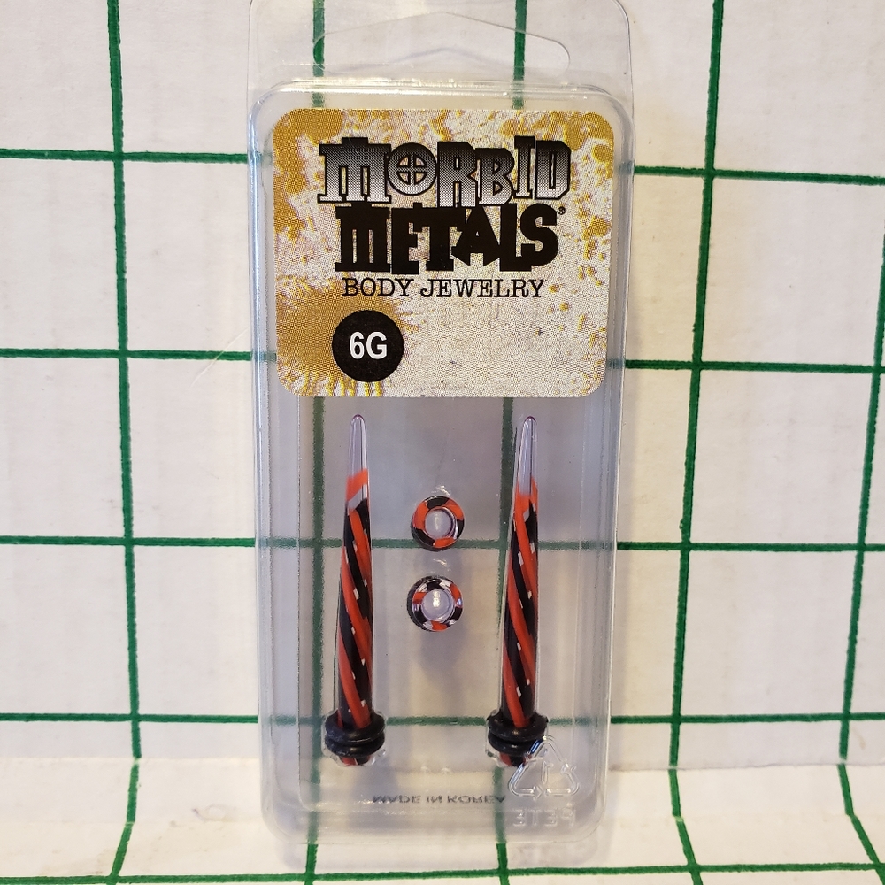 6G Tapers & Plugs Ear Gauge Set - Black & Red